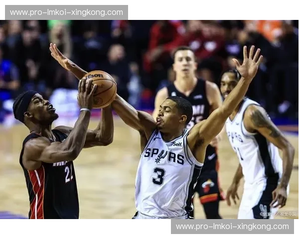 活塞vs马刺录像：尘封的经典，永恒的对决